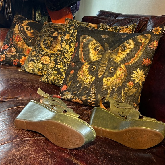 Born Olive Green Strappy Wedge Sandals - Picture 3 of 6